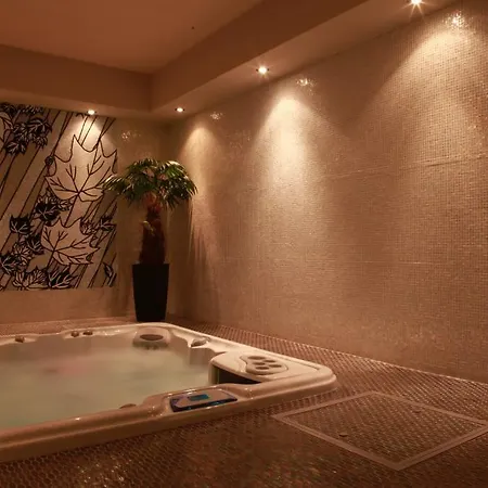 Отель Rezidence 4*