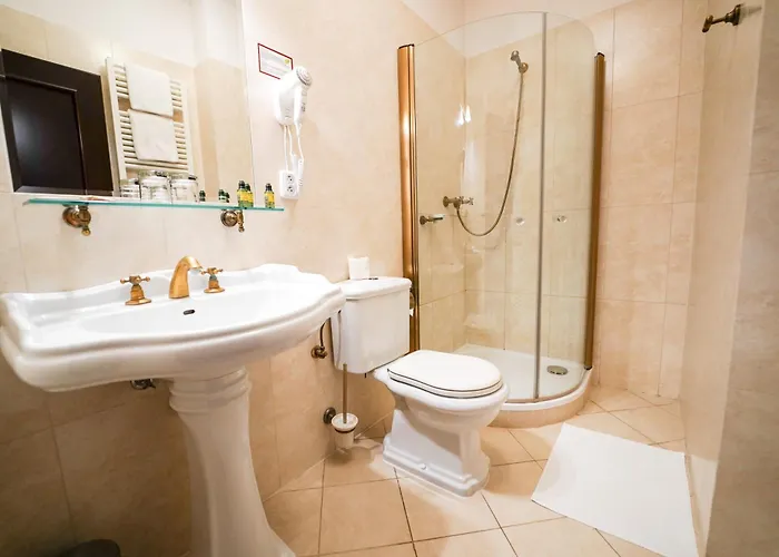 Rezidence فندق 4*